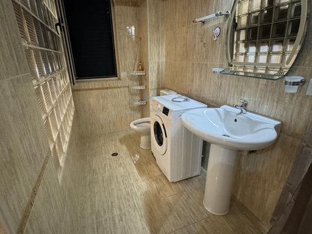 Tirane, jepet me qera apartament 1+1 Kati 4, 55 m² 600 € (Muhamet Gjollesha)