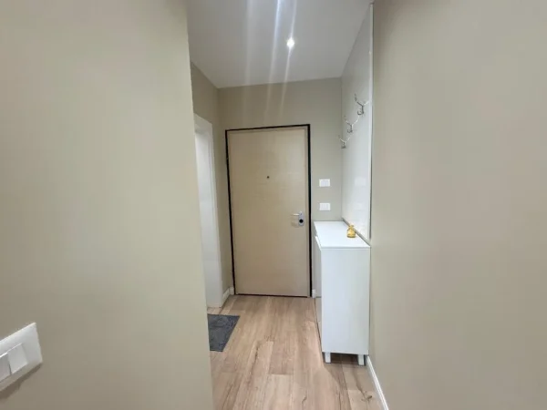 Shqiperi, jepet me qera apartament 2+1+Ballkon Kati 3, 120 m² 700 € (Bulevardi i Ri)