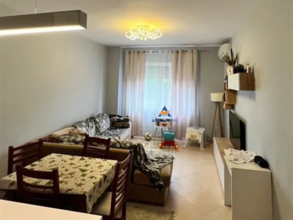Tirane, shitet apartament 1+1+Ballkon Kati 1, 82 m² 100.000 € (TE FRESKU,RRUGA MUHAMET DELIU)