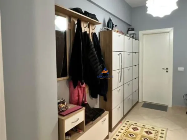 Tirane, shitet apartament 1+1+Ballkon Kati 1, 82 m² 100.000 € (TE FRESKU,RRUGA MUHAMET DELIU)