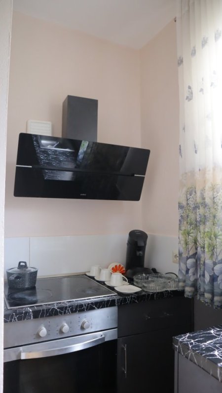 Tirane, shitet dyqan Kati 0, 90 m² (Fresku)