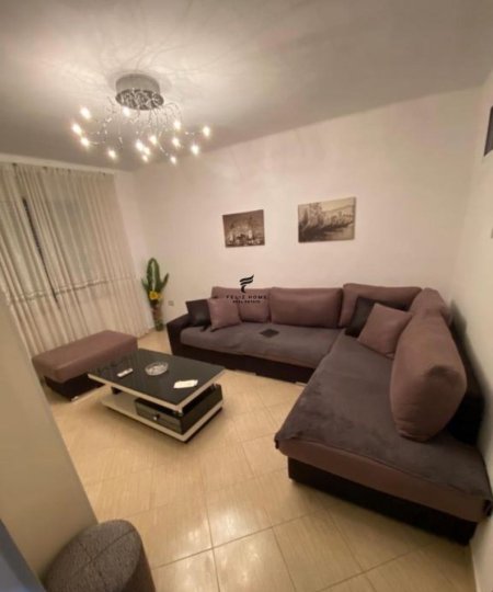 Tirane, jepet me qera apartament 2+1 Kati 5, 80 m² 600 € (RRUGA E KOSOVAREVE)
