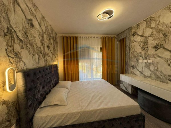 Tirane, shitet apartament 2+1+Ballkon Kati 2, 120 m² (Jordan Misja)