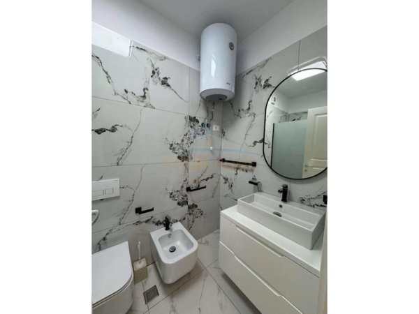 Tirane, shitet apartament 2+1+Ballkon Kati 2, 120 m² (Jordan Misja)