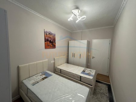Tirane, shitet apartament 2+1 Kati 2, 90 m² 160.000 € (RRUGA E DIBRES,SPITALET)