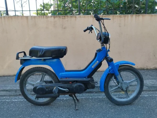 Tirane, shitet Motociklete me pedale Piaggio SI , blu 300 €