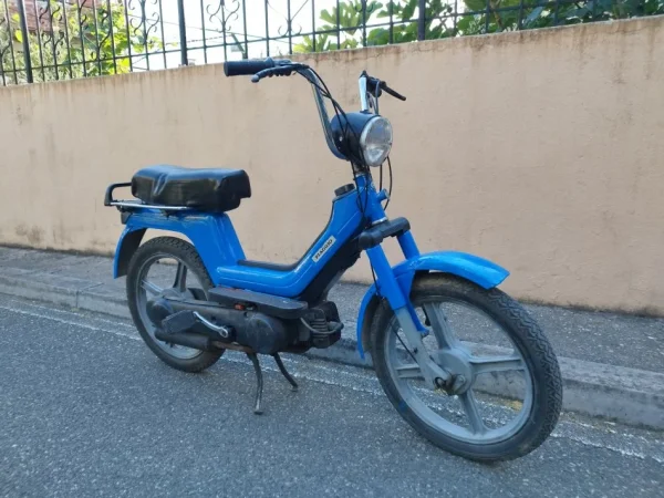 Tirane, shitet Motociklete me pedale Piaggio SI , blu 300 €