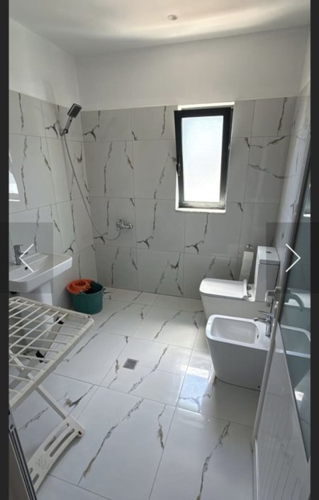 Tirane, jepet me qera apartament 2+1 Kati 5, 105 m² 450 € (Rruga Jorgo Panajoti)