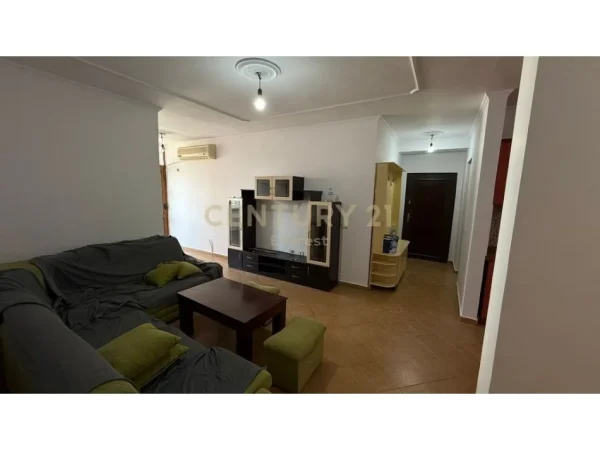 Tirane, shes apartament 2+1 Kati 7, 96 m² 127.000 € (Yzberisht)