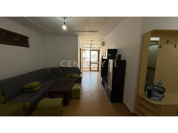 Tirane, shes apartament 2+1 Kati 7, 96 m² 127.000 € (Yzberisht)