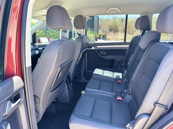 Durres, shitet makine VOLKSWAGEN TOURAN 1.9 Nafte, portokalli manuale Klima 174.000 km