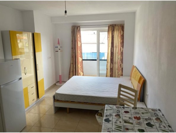🏡 Jepet Garsioniere me Qera mbi Fakultetin Ekonomik, Rruga e Elbasanit