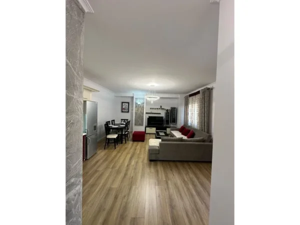 Tirane, shes apartament 2+1 Kati 4, 101 m² 147.000 € (FABRIKA E QELQIT)