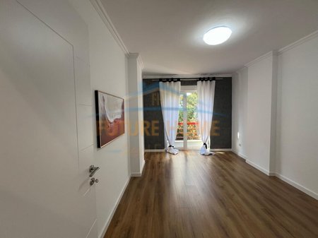 Tirane, shitet apartament 2+1 Kati 3, 110 m² 26.000.000 € 