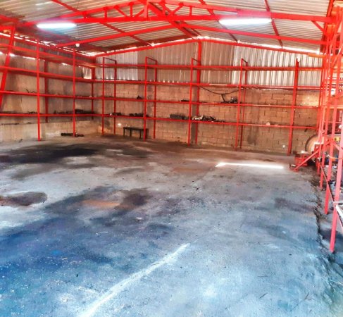 Tirane, jap me qera kapanonin (200 m²) me oborr 1000 m²