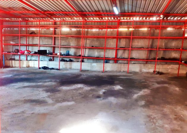 Tirane, jap me qera kapanonin (200 m²) me oborr 1000 m²