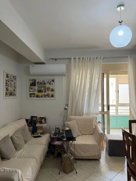 Vlore, shitet apartament 2+1+Ballkon , 190.000 € (Lungomare)