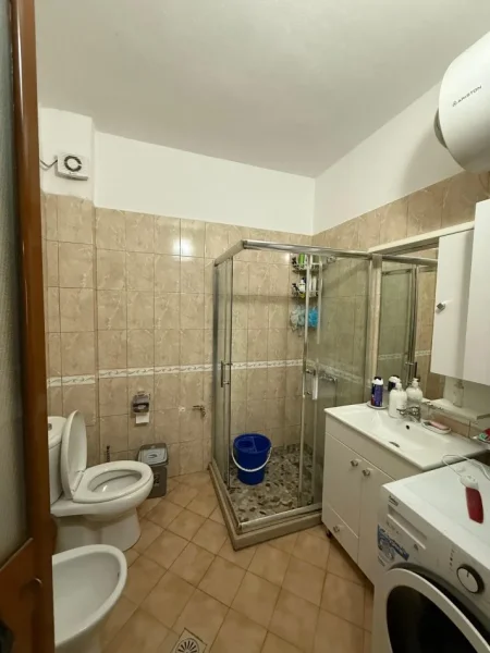 Vlore, shitet apartament 2+1+Ballkon , 190.000 € (Lungomare)