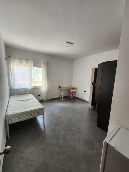 Tirane, jepet me qera vetem 1 dhome 1+1 Kati 5, 24 m² 280 € 
