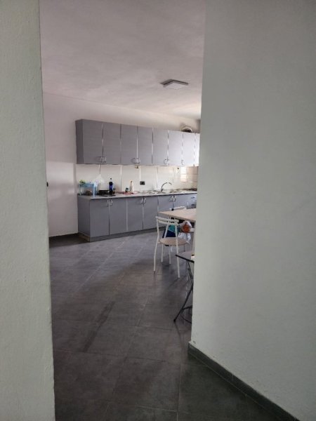Tirane, jepet me qera vetem 1 dhome 1+1 Kati 5, 24 m² 280 € 