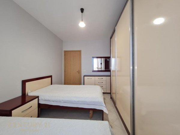 Tirane, jepet me qera apartament 1+1 Kati 3, 60 m² 550 € (Rr. Rrapo Hekali)