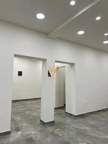 Tirane, shitet dyqan Kati 0, 89 m² 525.000 € (STADIUMI DINAMO)