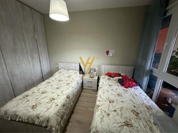 Tirane, jepet me qera apartament 1+1+Ballkon Kati 2, 75 m² 650 € (LIQENI I THATE)