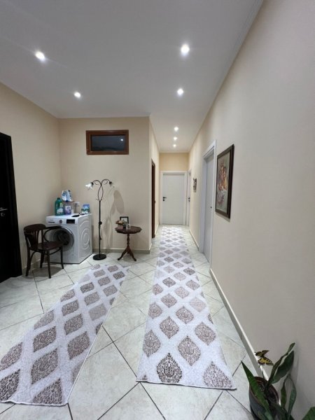 Apartament 2+1+Parking Me Qera, 500 E, në Don Bosko - Tiranë