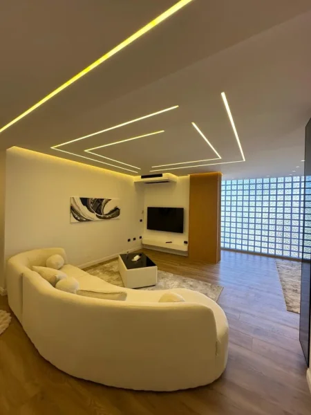 Tirane, shitet apartament 2+1+Ballkon Kati 3, 110 m² 348.000 € (Rr. Kosovarve ,Liqeni Tiranes)