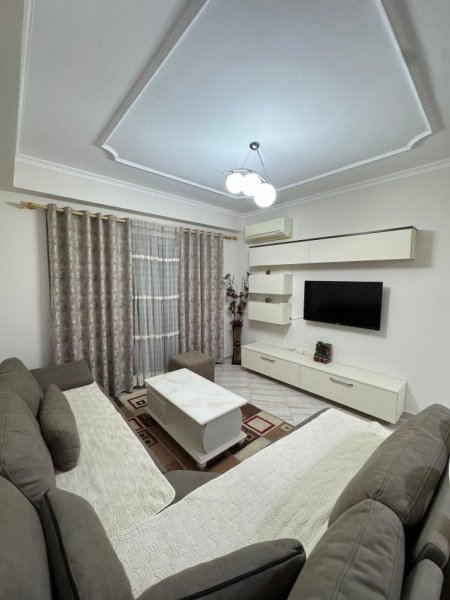 Tirane, jepet me qera apartament 1+1+Ballkon Kati 6, 68 m² 600 € (Vasil Shanto, Rruga Ramazan Demneri)
