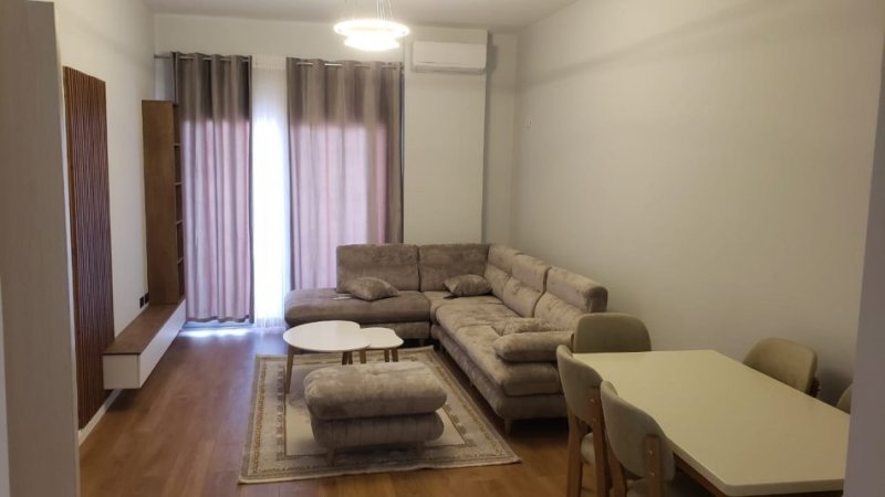 Tirane, jepet me qera apartament 1+1 Kati 1, 500 € 