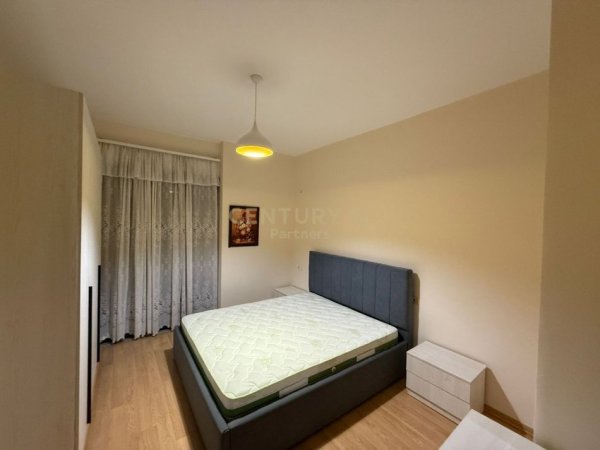 Tirane, jepet me qera apartament 2+1 Kati 5, 94 m² 600 € (Bulevardi Migjeni)