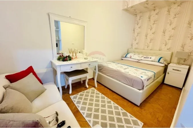 Lezhe, shitet apartament 2+1+Ballkon Kati 4, 65 m² (SHENGJIN)