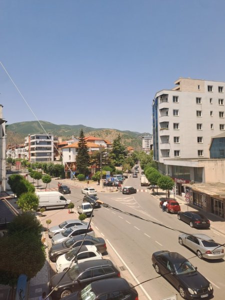 Pogradec, Apartament  me qera ditore 'plazhi'  1+1+Ballkon Kati 2, 60 m²  (Rruga 21 qershori lagjia 1)