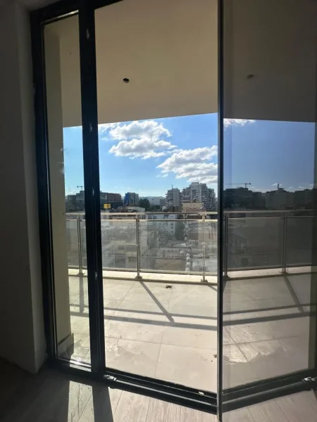 Tirane, shitet apartament 1+1+Aneks+Ballkon Kati 8, 75 m² 165.000 € (Rruga Mine Peza)