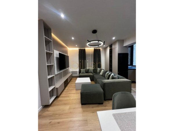 Tirane, shitet 1+1 , 75 m² 170.000 € 