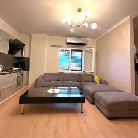 Tirane, shitet apartament 2+1 , 100 m² 190.000 € (21 Dhjetori)
