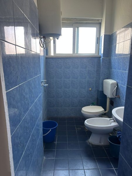 Durres, shitet apartament 1+1+Ballkon Kati 4, 70 m² (Gjykata)