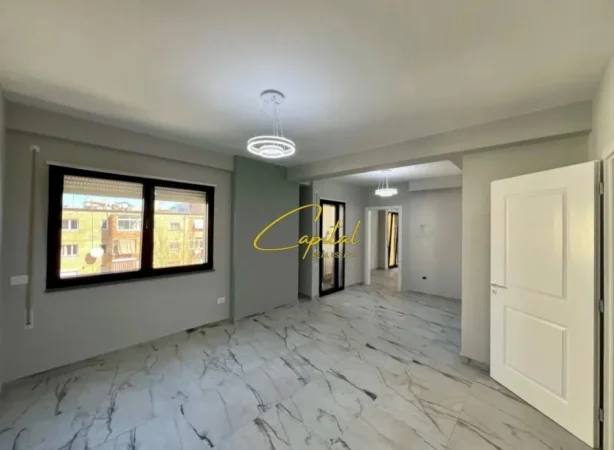 Tirane, jepet me qera apartament 1+1 Kati 3, 74 m² 500 € (SHKOLLA E BALETIT)