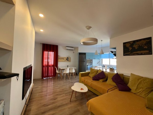 Tirane, jepet me qera apartament 2+1 , 85 m² 500 € (Yzberisht”, Tiranë.)