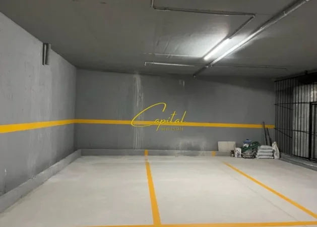 Tirane, jepet me qera ambjent biznesi Kati 3, 74 m² 500 € (SHKOLLA E BALETIT)