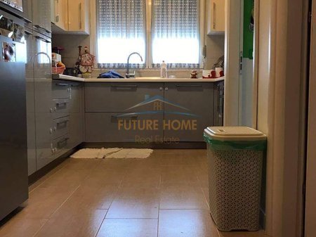 Tirane, shitet apartament 2+1 Kati 4, 98 m² 165.000 € (Rruga Selman Qosja)