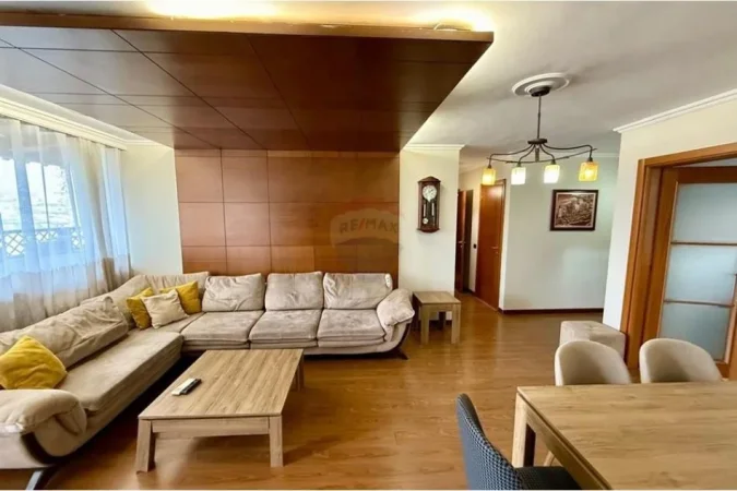 Tirane, shitet apartament 3+1+Ballkon Kati 6, 15.670 m² 340.800 € (MYSLYM SHYRI)