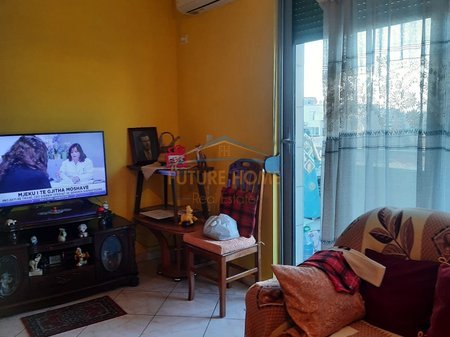 Tirane, shitet apartament 1+1 Kati 11, 70 m² 170.000 € (ZOGU I ZI)