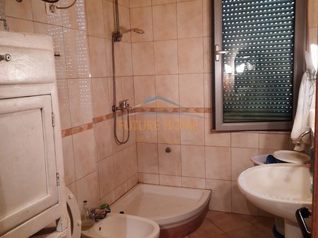 Tirane, shitet apartament 1+1 Kati 11, 70 m² 170.000 € (ZOGU I ZI)
