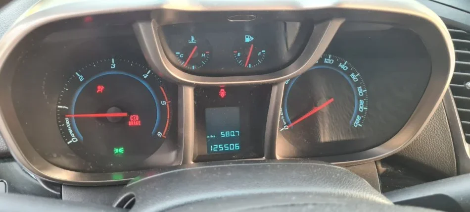 Tirane, shes makine Chevrolet Nafte, e zeze manuale Kondicioner 125 000 milje (200 000 km).  6800 €