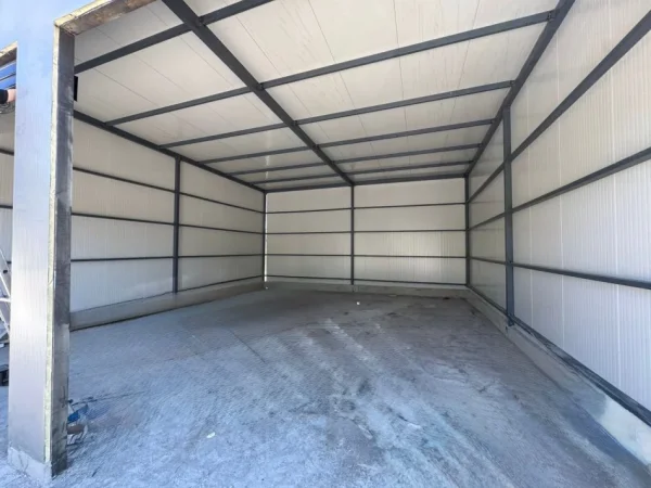 Tirane, jepet me qera magazine Kati 0, 250 m² 850 € (QTU)