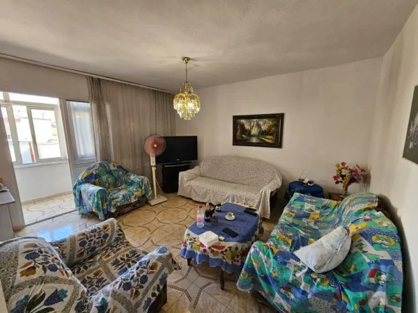 Tirane, shes apartament 2+1 Kati 5, 71.5 m² 120.000 € (ali demi)