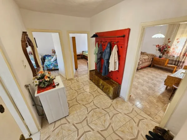Tirane, shes apartament 2+1 Kati 5, 71.5 m² 120.000 € (ali demi)