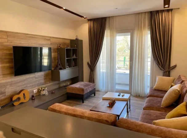 Tirane, jepet me qera apartament 3+1+Aneks+Ballkon , 140 m² 1.600 € (Kopshti Zoologjik)